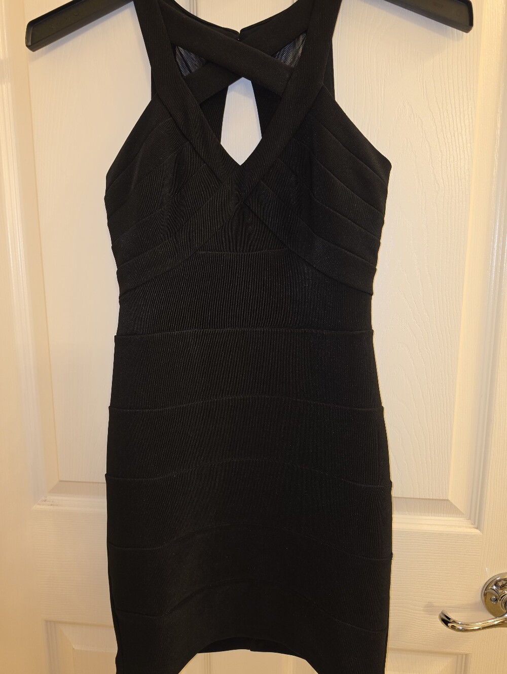 Love, Nickie Lew Black Sleeveless Bodycon Dress with Keyhole Neckline